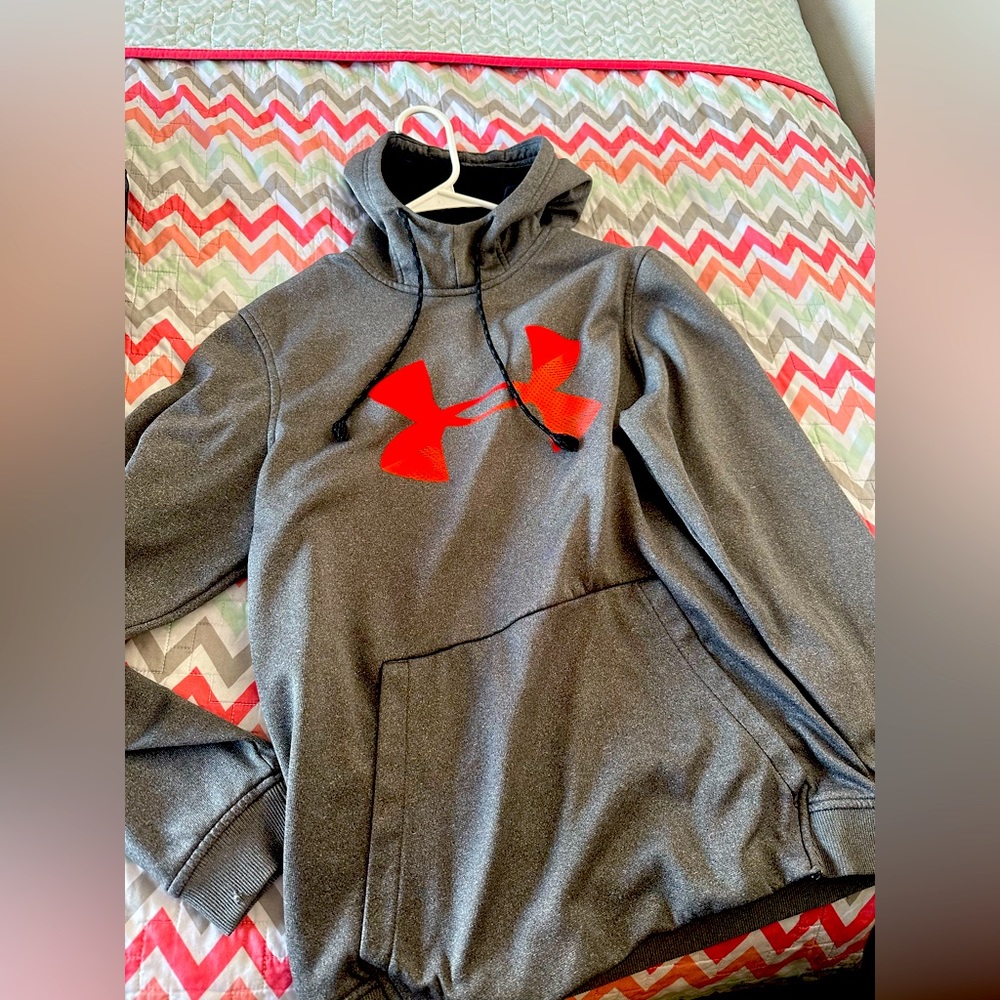 Under Armour men’s hoodie